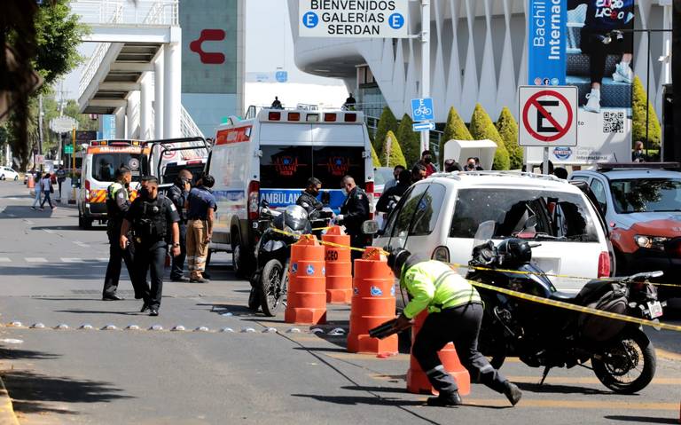 Tras asalto guardia y menor resultan heridos de bala, policías capturaron a 5 ladrones