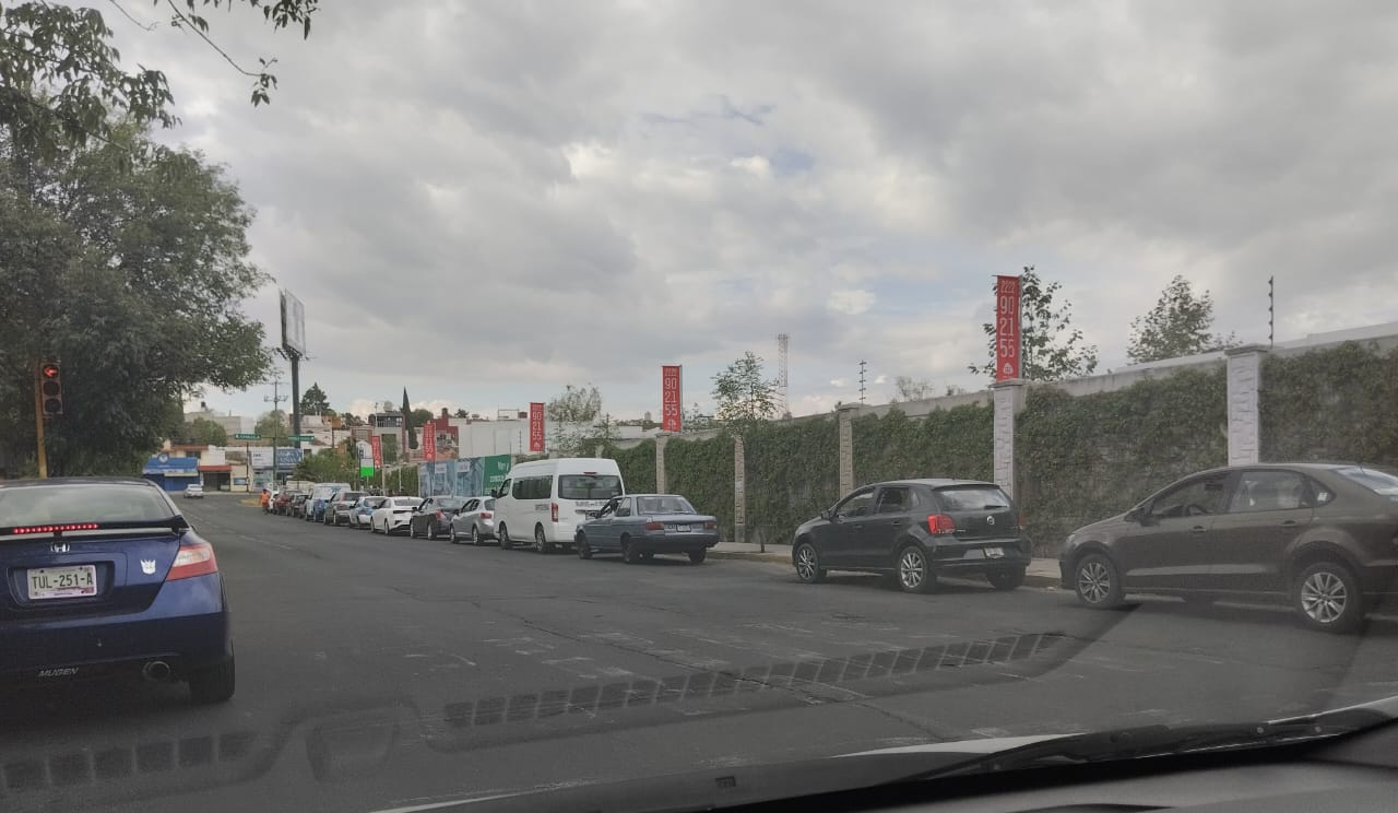 Filas kilométricas para cumplir con verificación vehicular