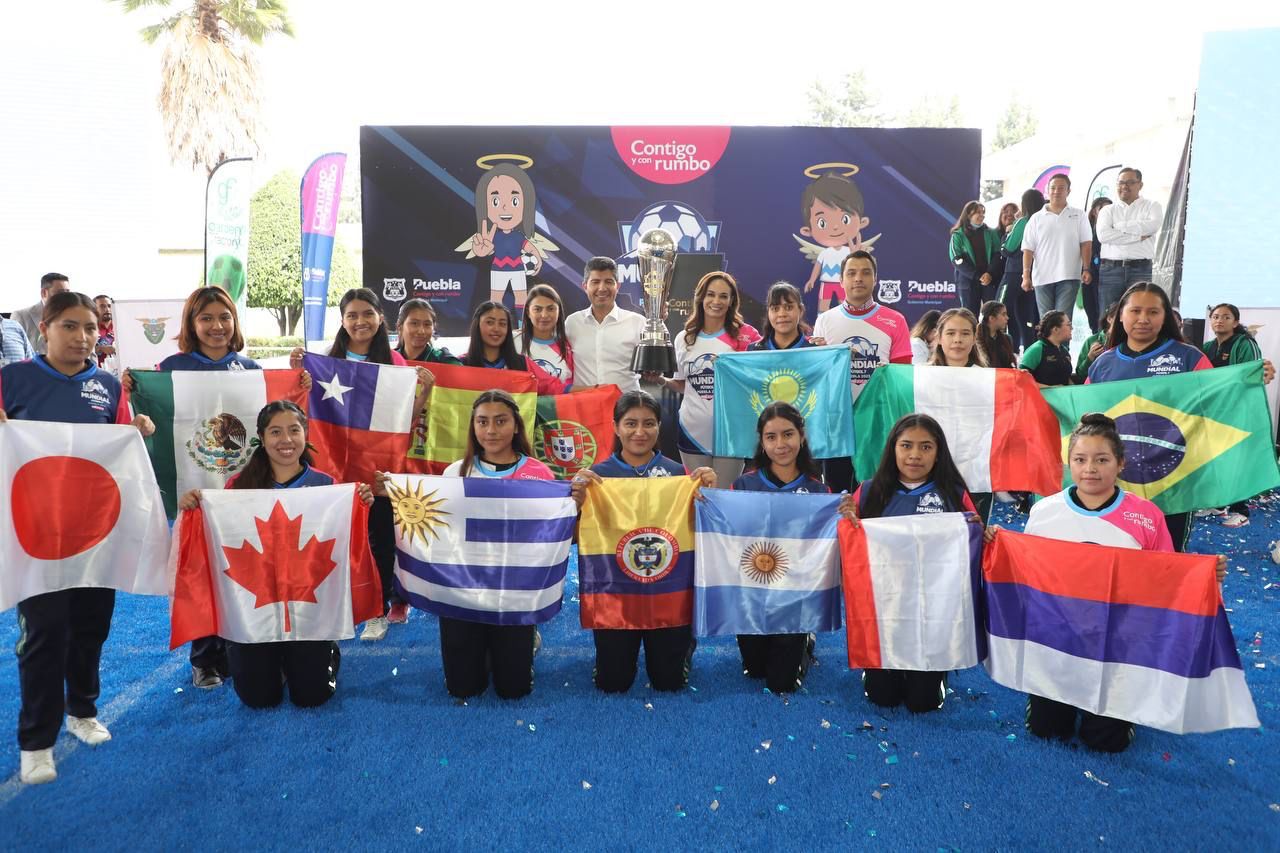 Cada día más cerca el Campeonato Mundial de Fútbol 7 y trofeo recorre el estado