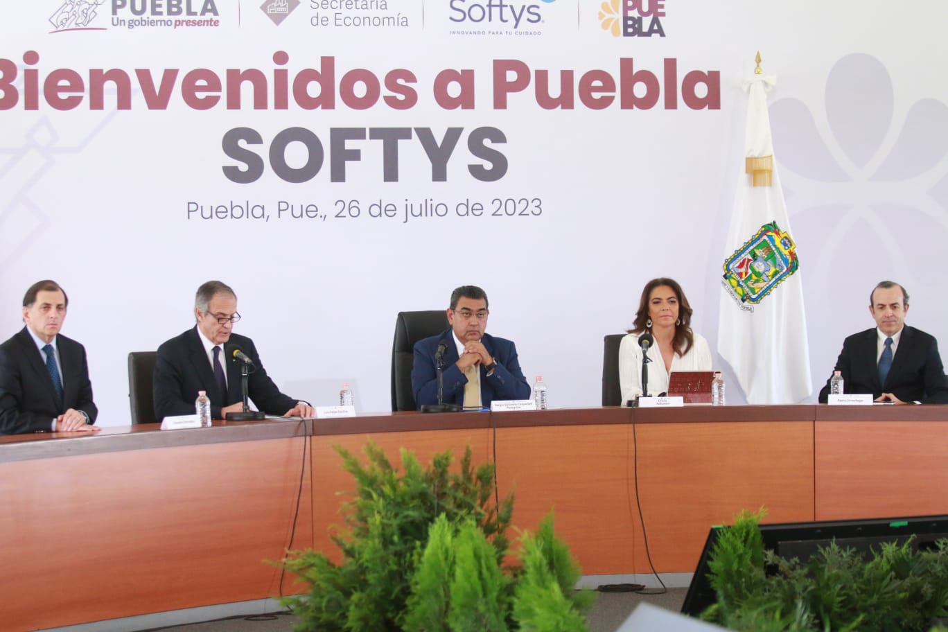 Inversión de 300 mdd de SOFTYS generará mil plazas de empleo en Puebla