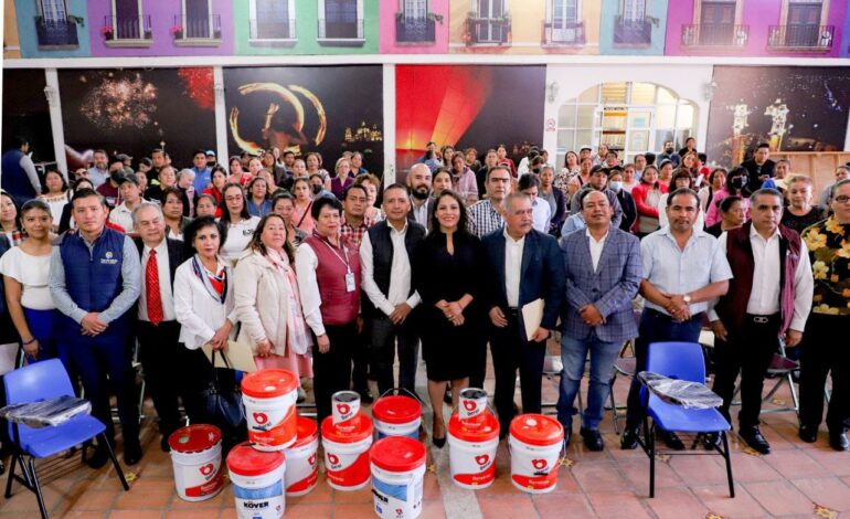 Nueve escuelas de San Andrés fueron beneficiadas con apoyos en especie