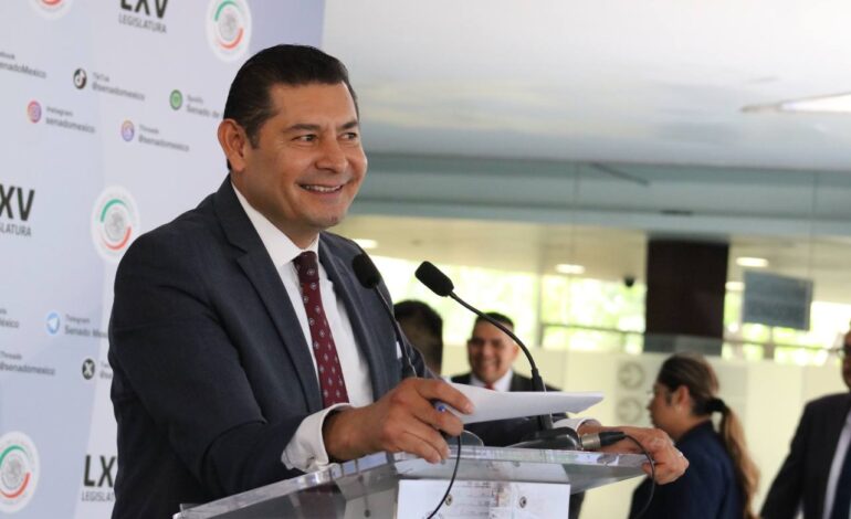 Lo que hace el Presidente es mantener una política económica y financiera austera, equilibrada y racional, sostiene el legislador