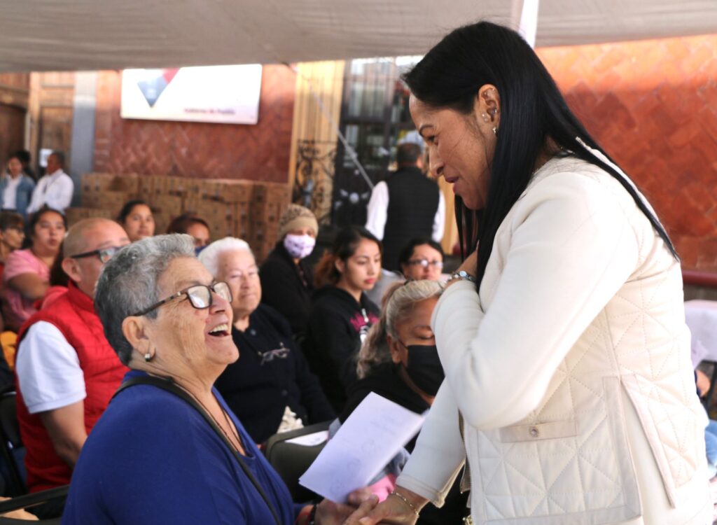 Este día la entrega será realizada en La Resurrección a las 12.00 Hrs. 