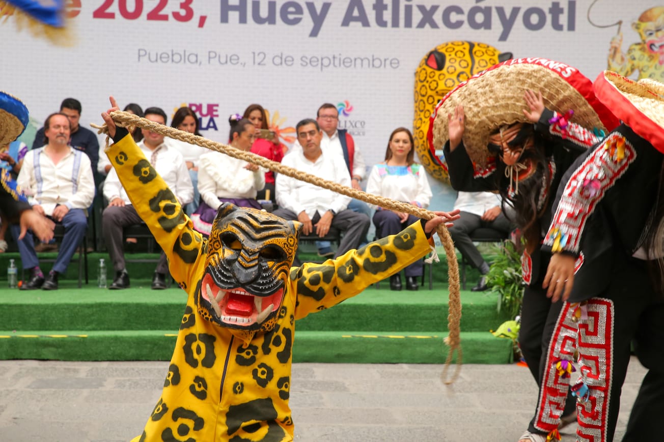 Huey Atlixcáyotl, promueve y difunde la cultura: Sergio Salomón