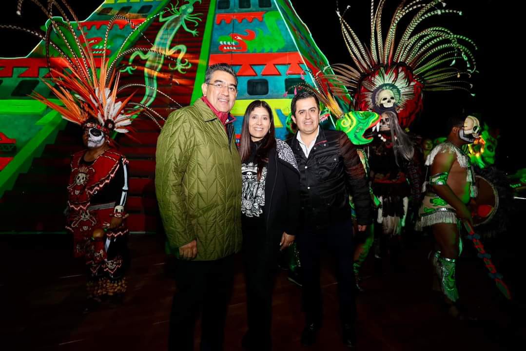 Música, fuego y pirotecnia cautivan desde Chignahuapan en el festival «Luz y Vida»