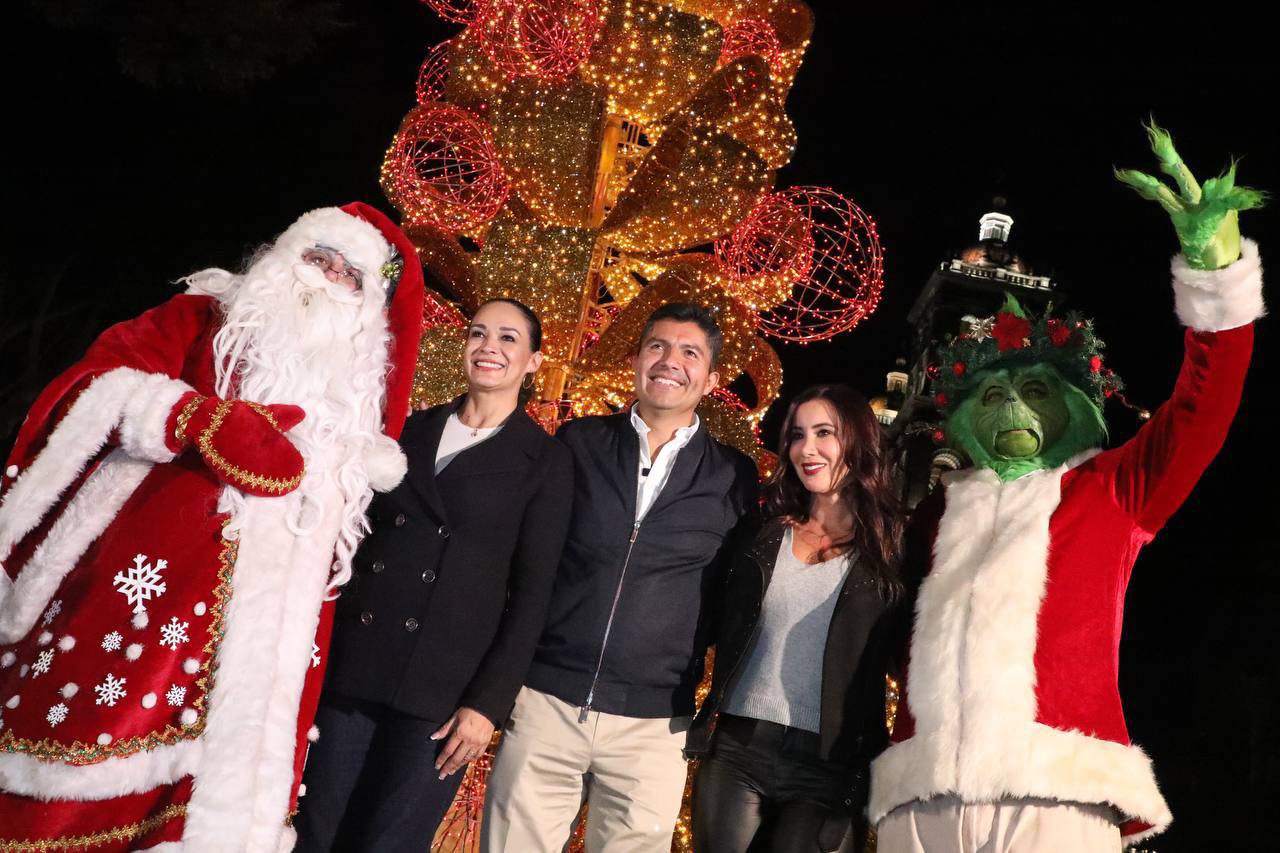 La ciudad de Puebla se iluminó con el Árbol y el Paseo de Luces “Noches de Alegría y Navidad”