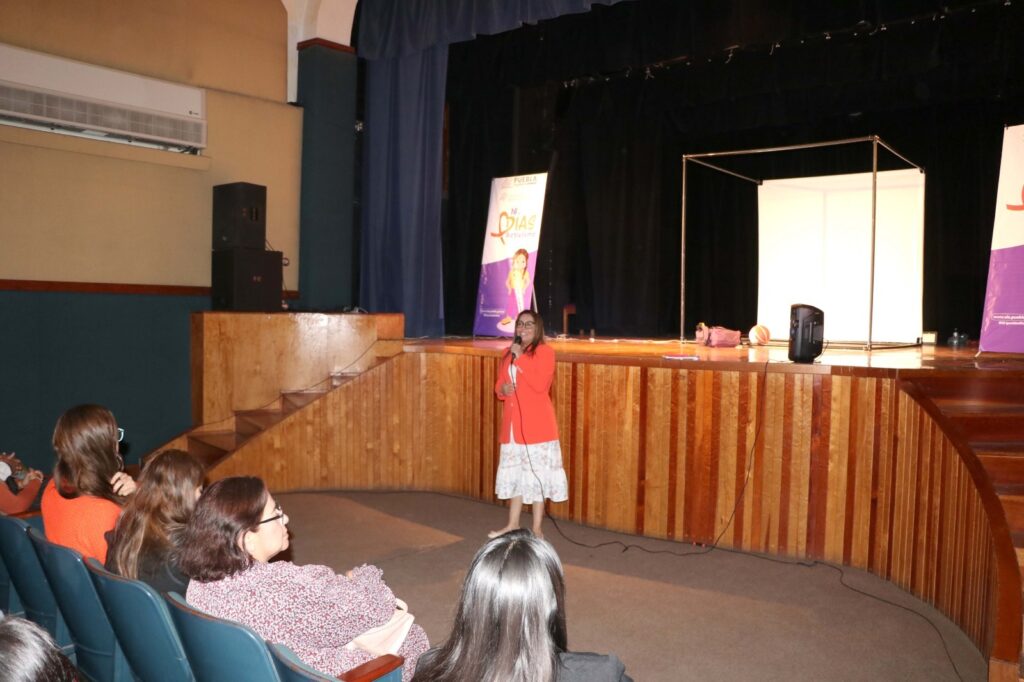 A través de una puesta en escena, niñas y niños recibieron herramientas que permiten identificar situaciones de riesgo .