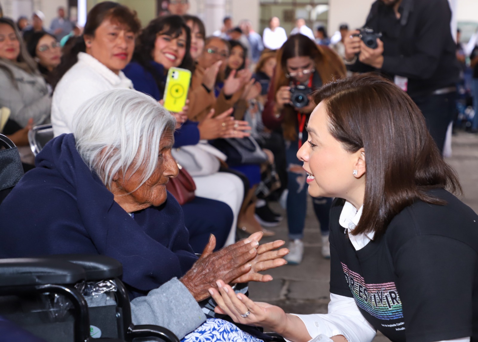 DIF Puebla entrega implantes cocleares y 547 aparatos ortopédicos y rehabilitatorios