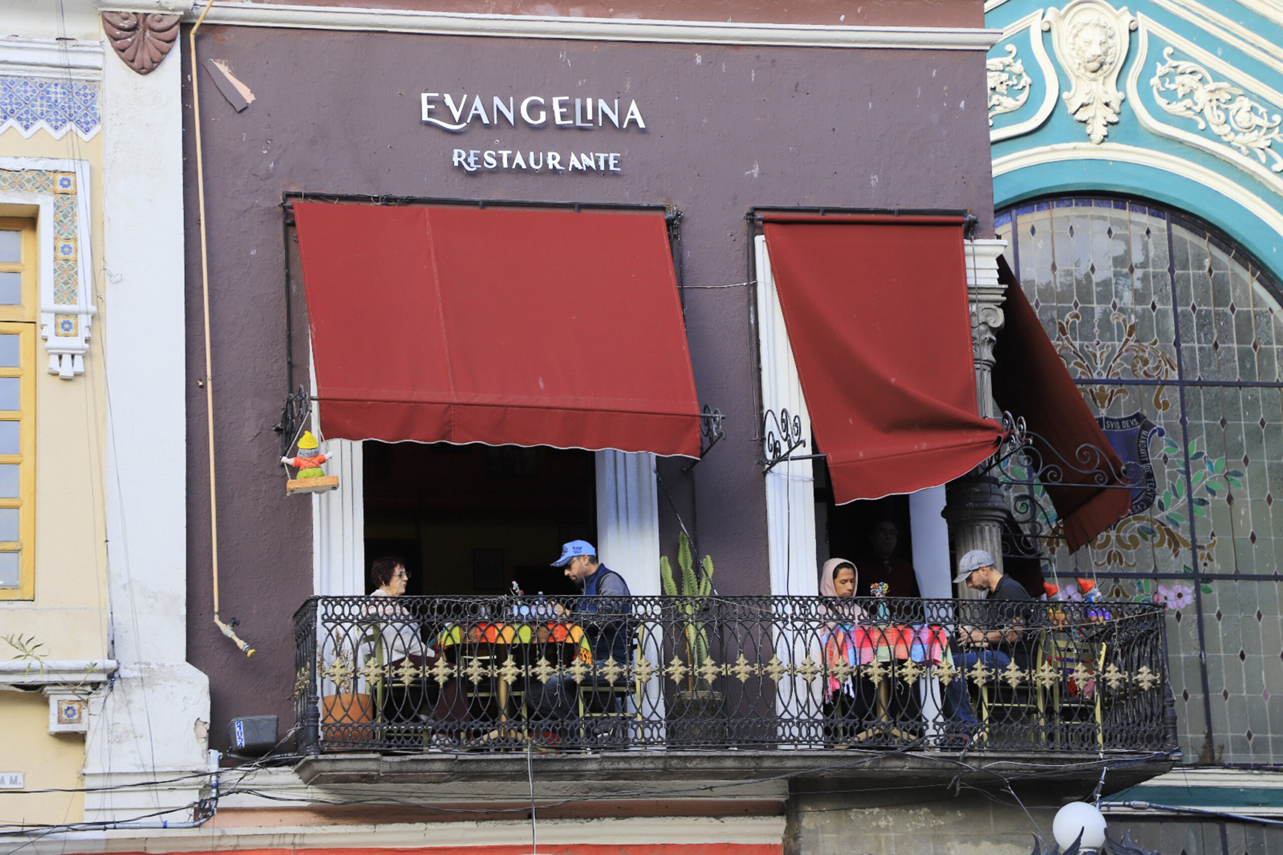 Repunta empleo en restaurantes y hoteles de Puebla
