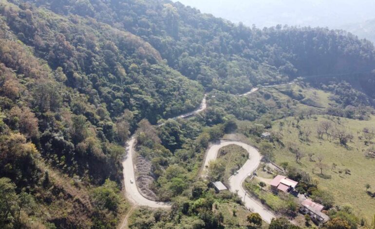 Inició rehabilitación de la carretera San Pedro-Tlacuilotepec-San Pablito en Pahuatlán