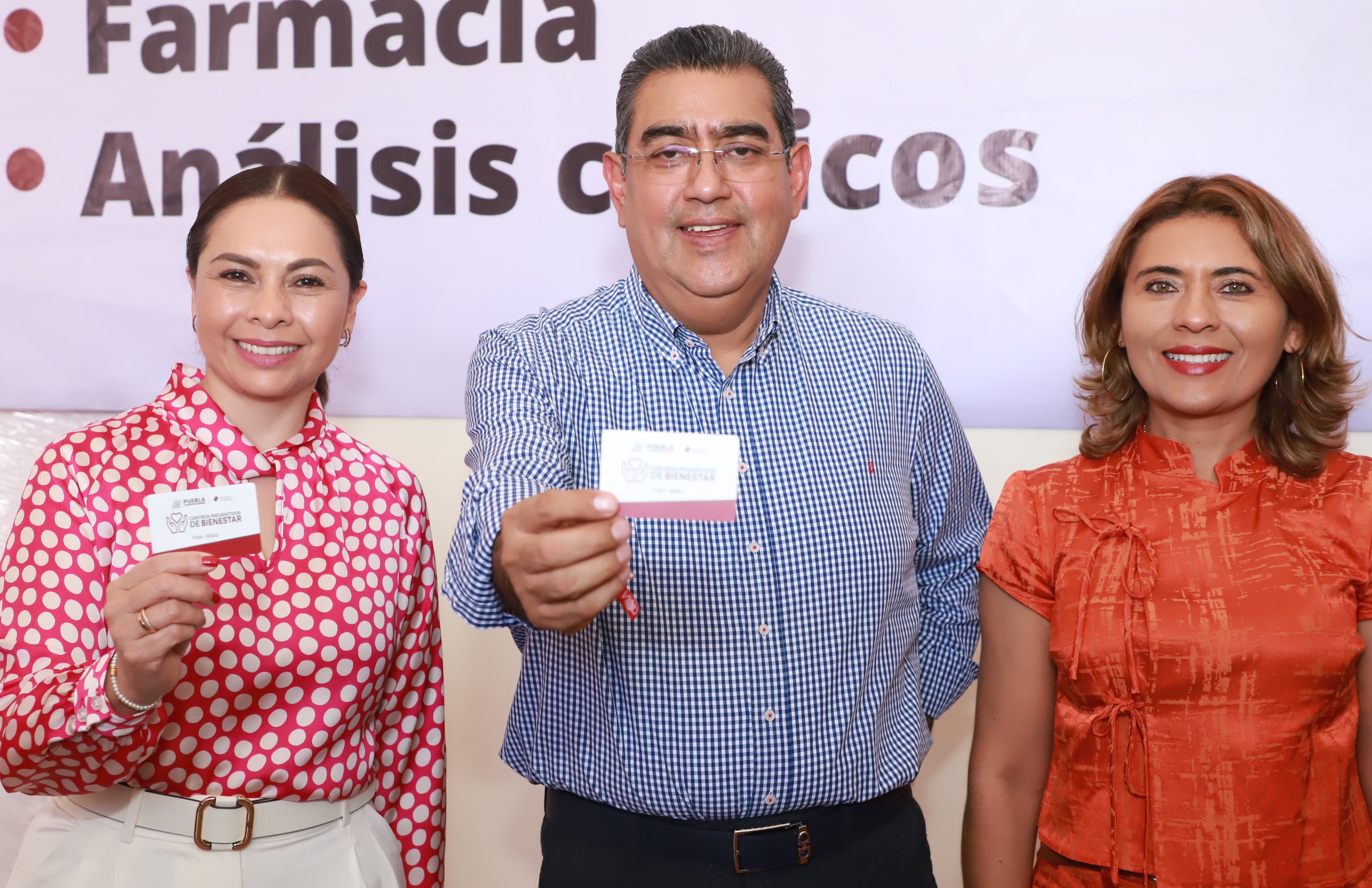 Sergio Salomón y Gaby Bonilla anuncian Centro Preventivo de Bienestar en el SEDIF