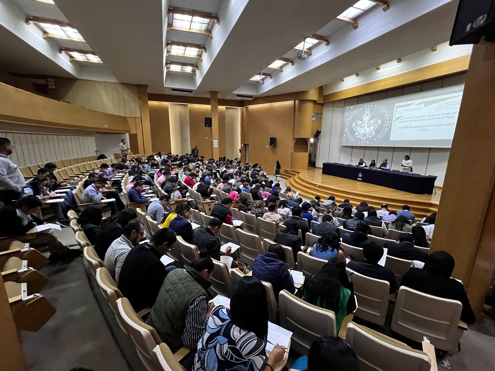 Poder Judicial mantiene capacitación de los servidores públicos del ramo