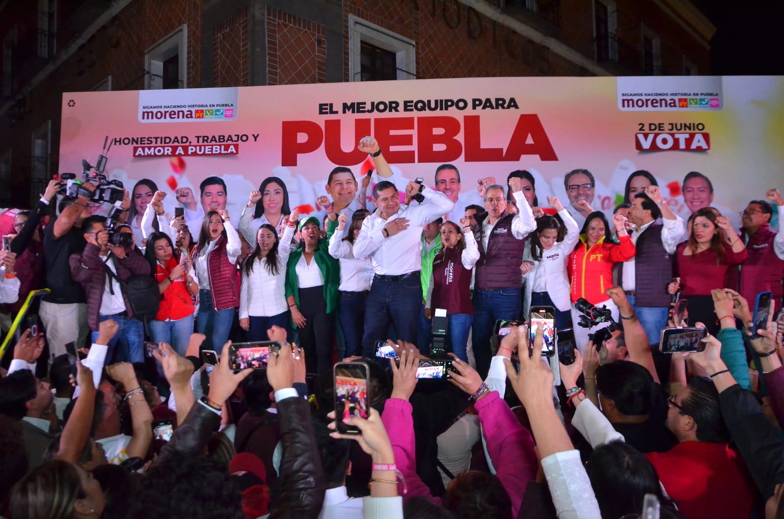 Alejandro Armenta inicia campaña por la gubernatura y ofrece acciones por la seguridad