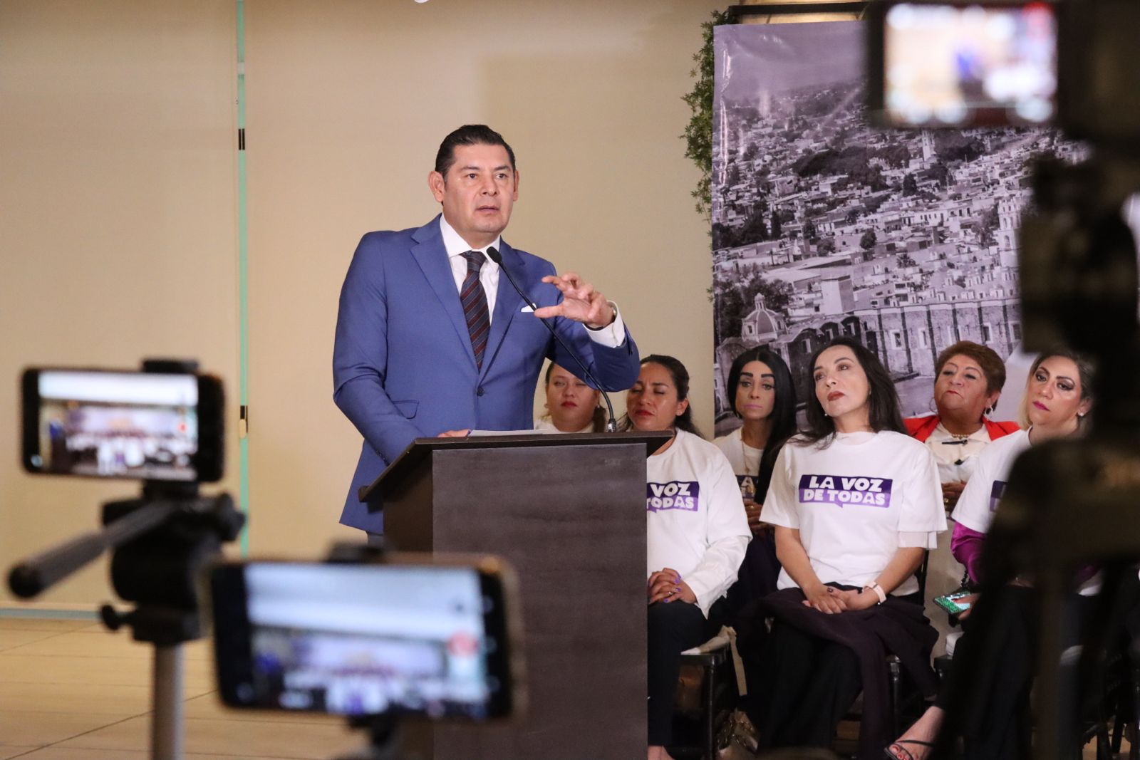 Necesario construir una agenda con la voz de las mujeres sostuvo Alejandro Armenta
