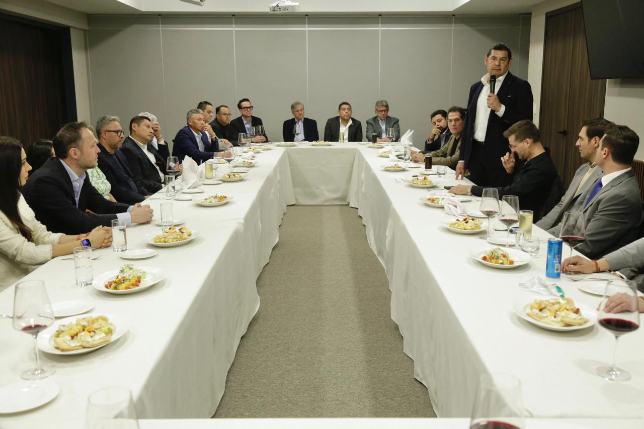 Armenta mantiene encuentros con más de 300 liderazgos estatales a favor de la unidad