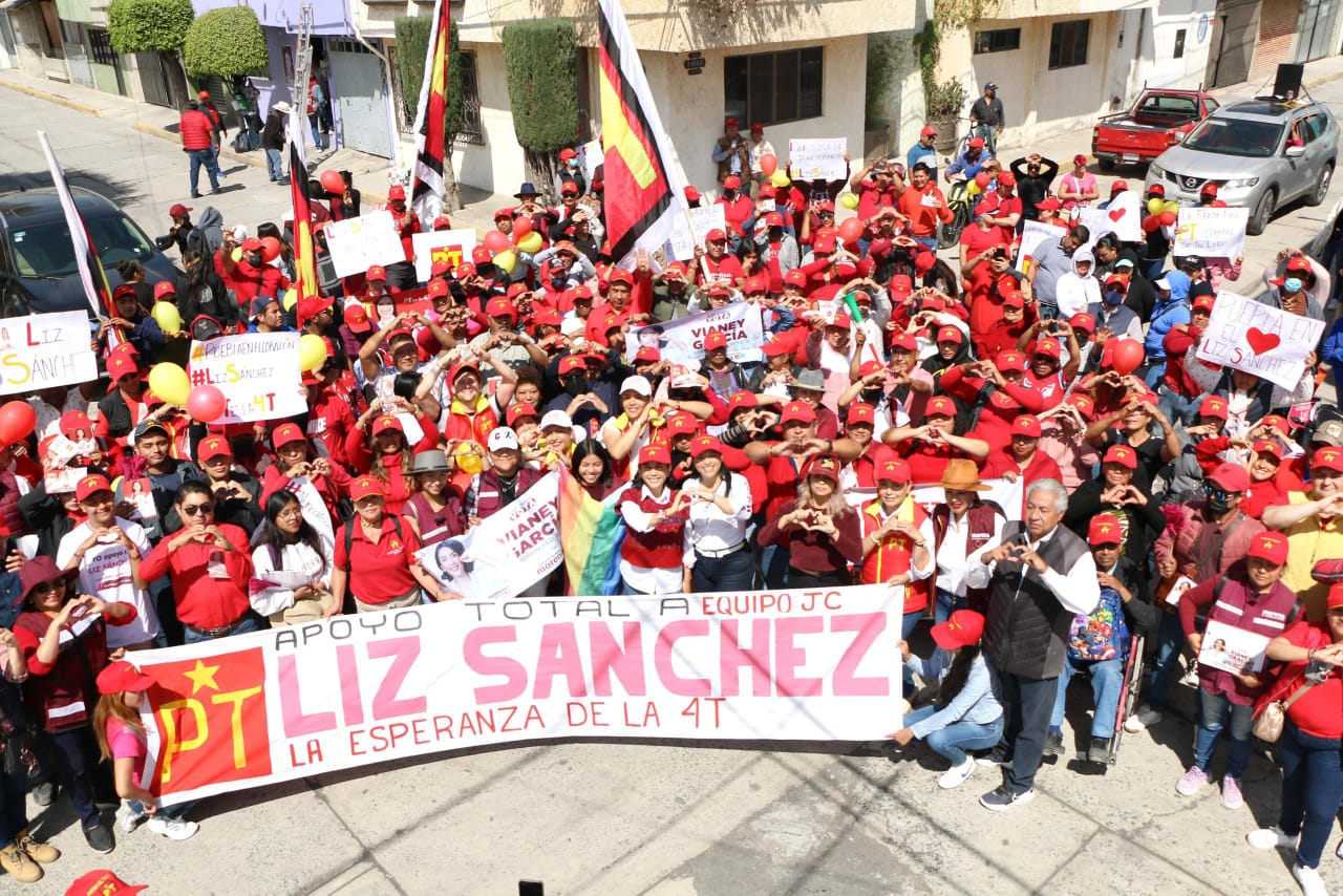 Liz Sánchez estrecha lazos con comerciantes y tianguistas de San Martín Texmelucan