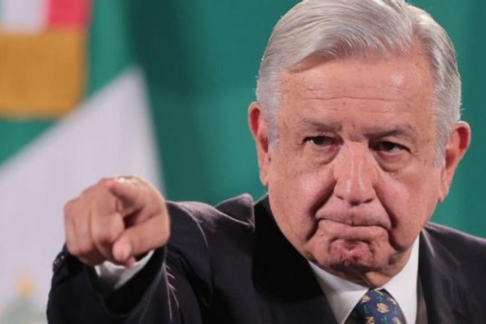 Truena AMLO contra primer debate; preguntas fueron hechas para atacar a su gobierno
