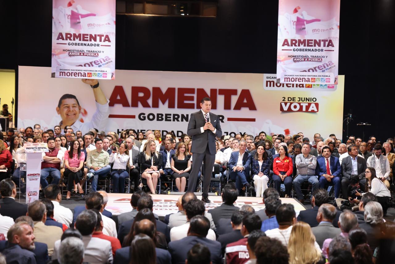 Armenta abraza el Humanismo para construir el 2o. Piso de la Transformación de Puebla