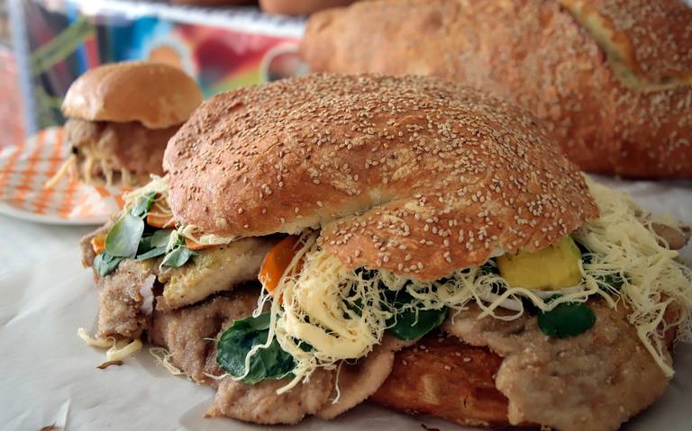 Prepara el diente… La Feria de la Cemita inicia el 19 de abril y cambió de lugar