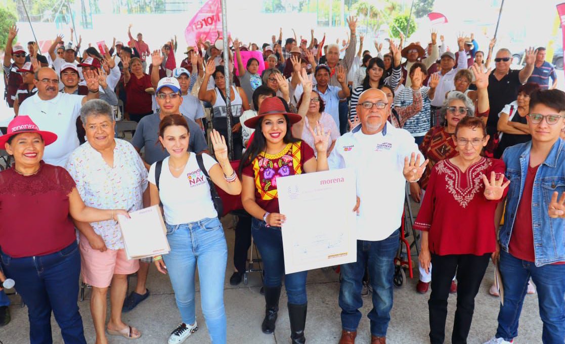 Colonos del Infonavit Santiago otorgaron su respaldo a Tonantzin Fernández