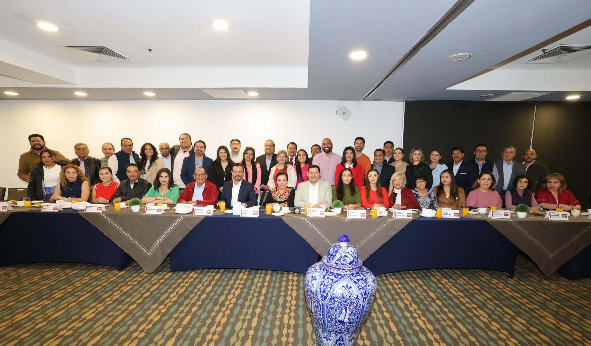 Armenta garantiza un gabinete preparado y honesto
