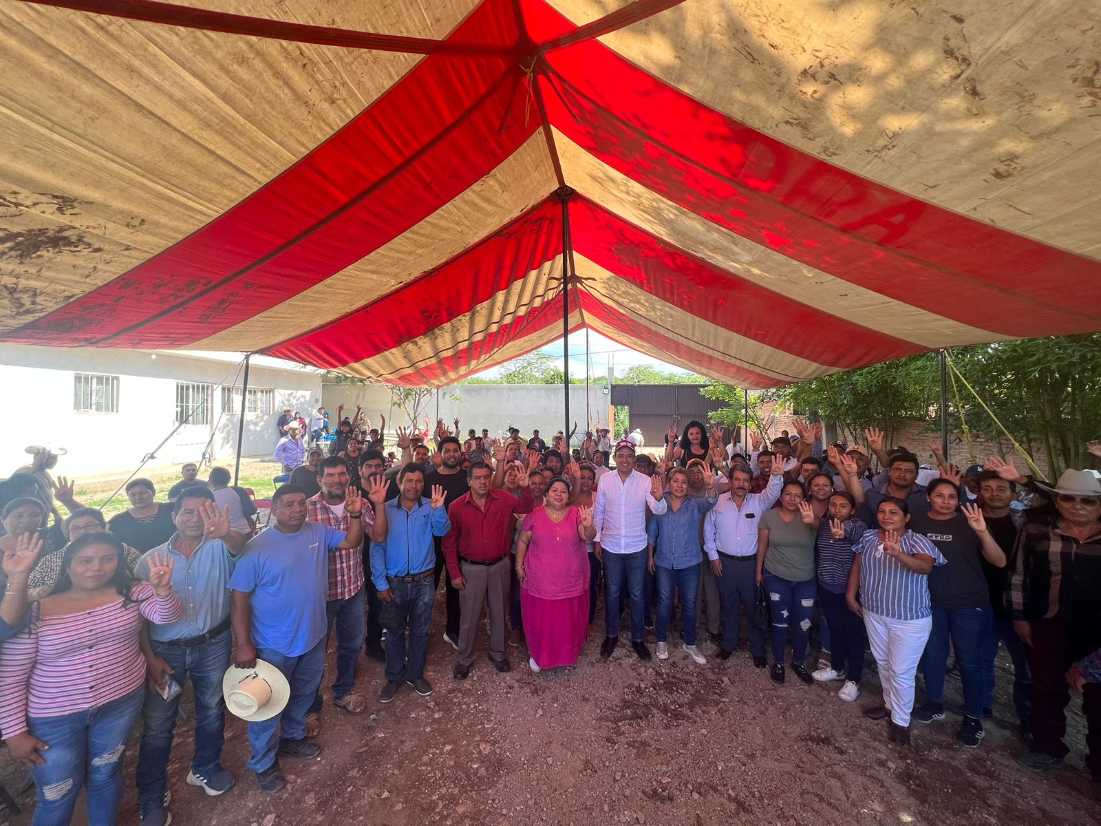 Lalo Castillo realiza asamblea por la Reforma Judicial en Cuayuca de Andrade