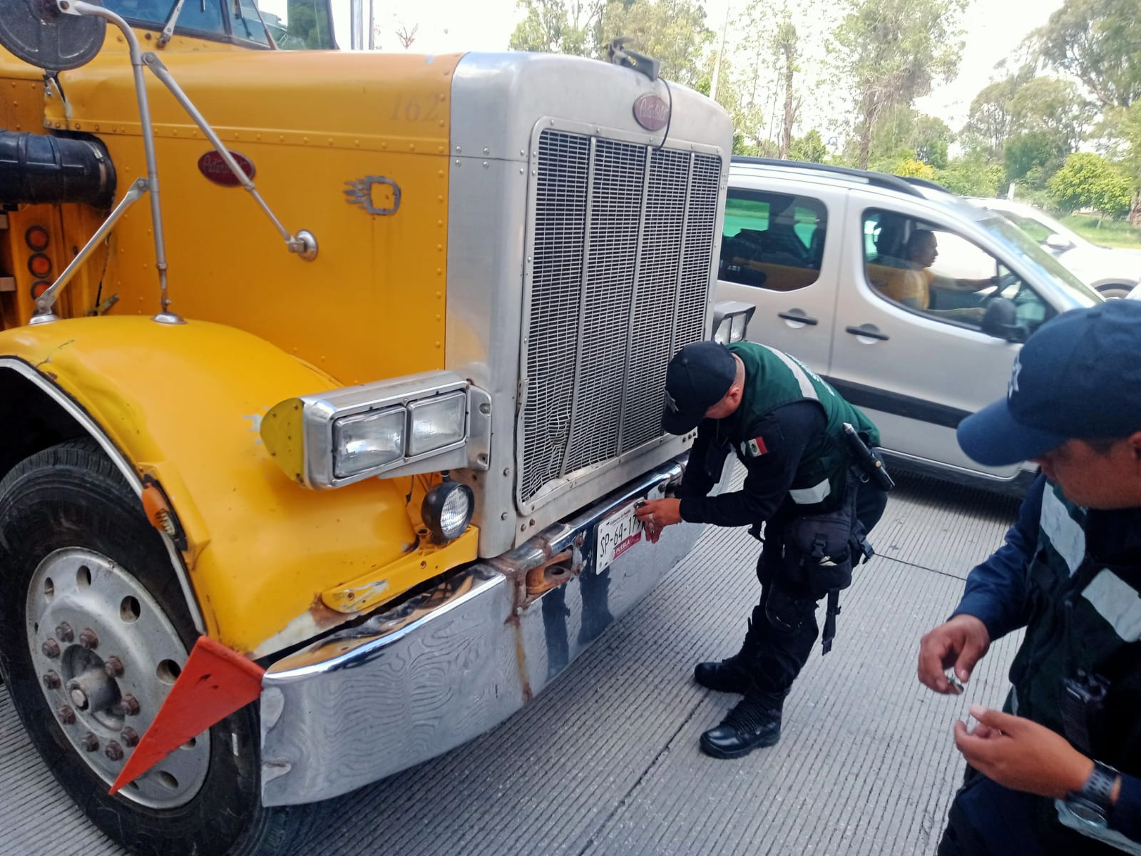 Realizan Medio Ambiente y SSP 33 operativos por Verificación Vehicular