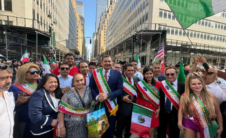 #Fotos Desde NY, en 15 de septiembre, Armenta reafirma compromisos con migrantes