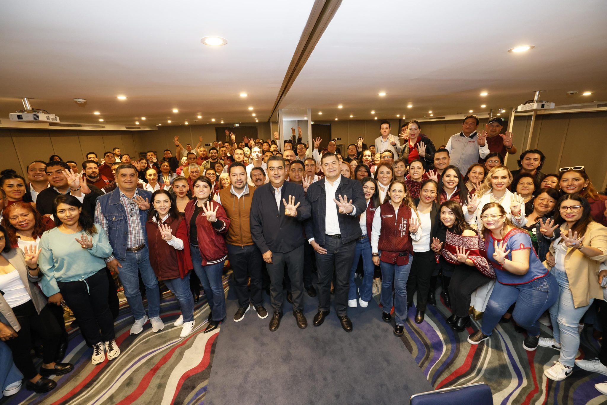 Puebla, Salomón y Armenta presentes en el VII Congreso Nacional Extraordinario de Morena