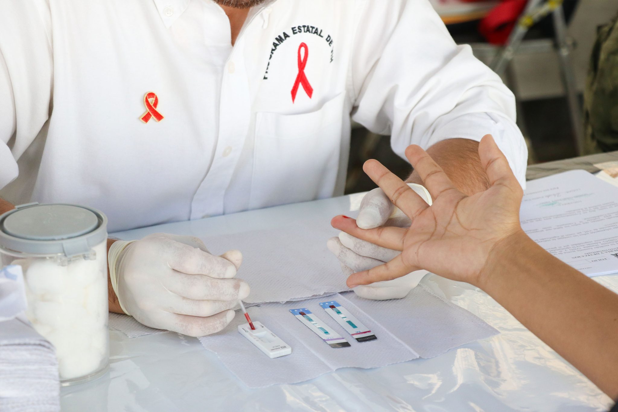 Promueve Salud prevención y detección oportuna del VIH con pruebas rápidas