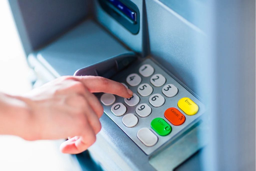 ¡Alerta Condusef el uso de cajeros automáticos!