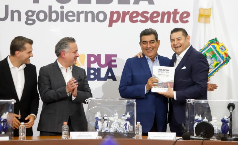 Con certificado geográfico, gobierno estatal preserva identidad de esferas de Chignahuapan
