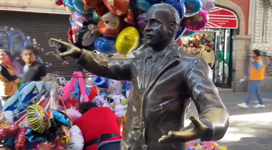 ¡Otra vez vandalizan esculturas del centro de Puebla!