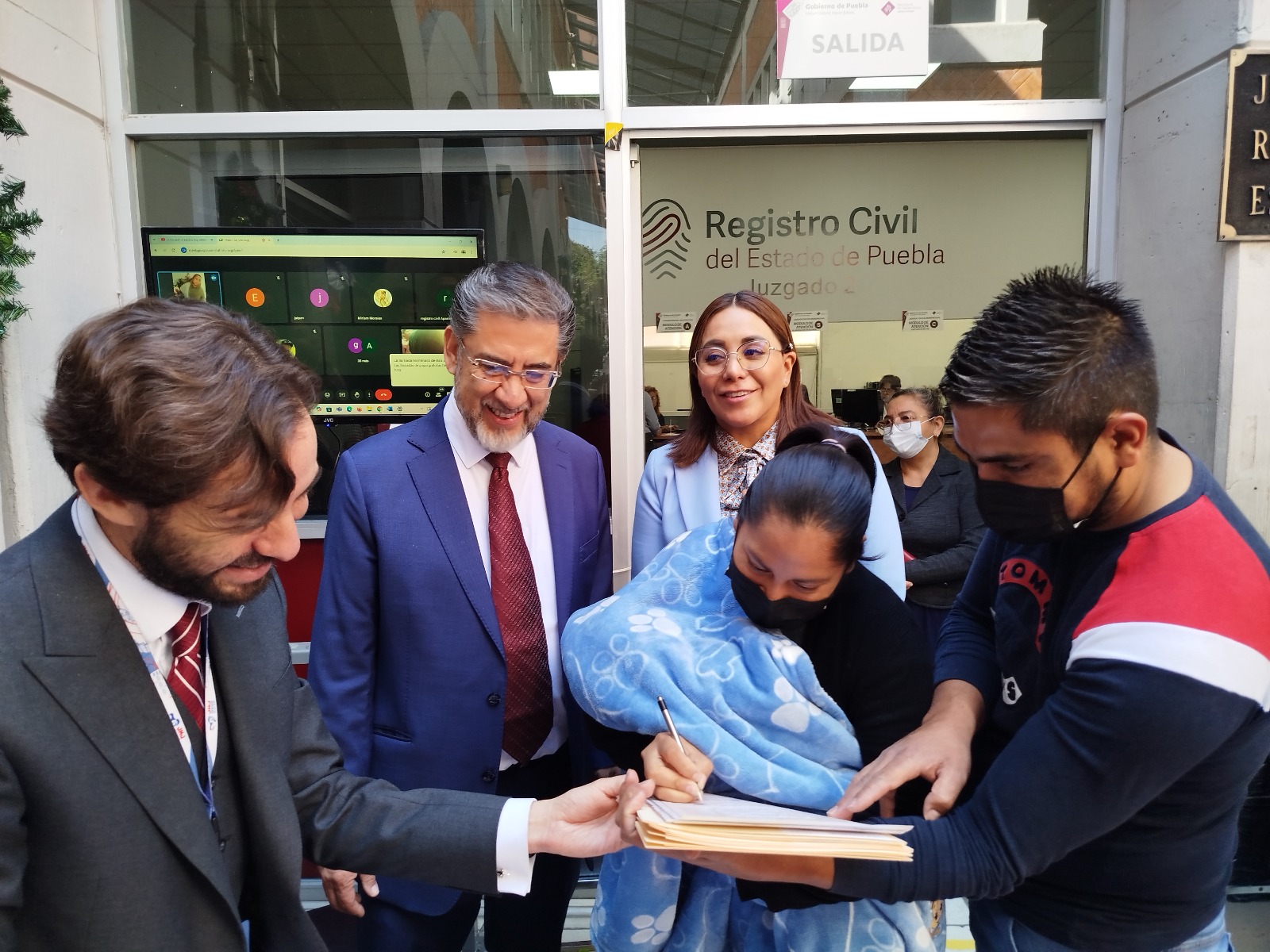 Brinda gobierno estatal certeza e identidad jurídica a menores poblanos