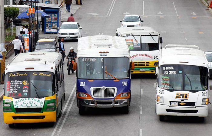 Viajar en el transporte público: un viaje a las profundidades de la corrupción