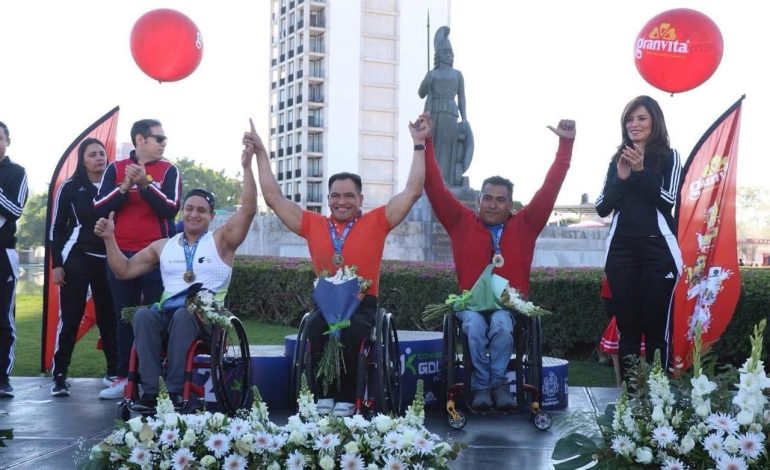 Para atletas poblanos conquistan el Medio Maratón de Guadalajara