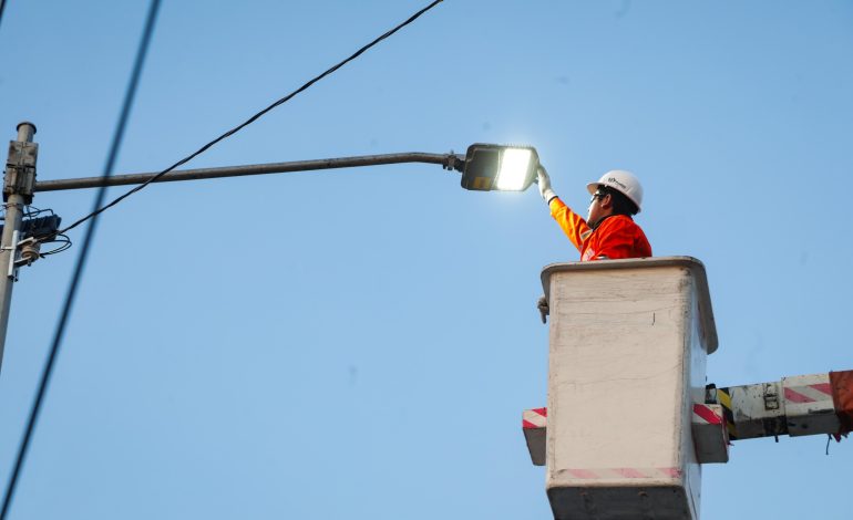 Pepe Chedraui puso en marcha el Programa Puebla Brilla, 49 mil luminarias serán modernizadas