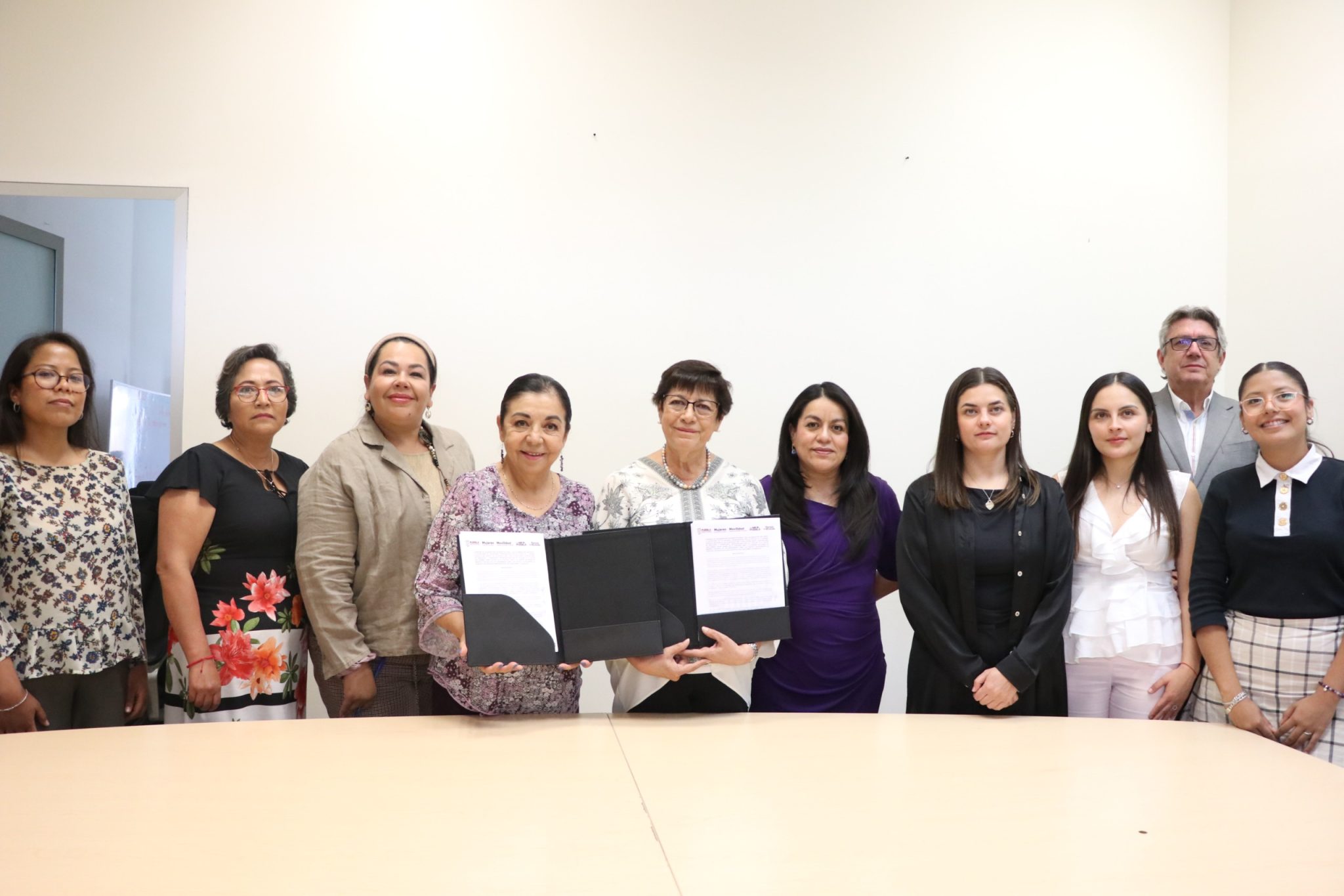 Capacitan a choferes en Puebla para garantizar una movilidad segura para mujeres