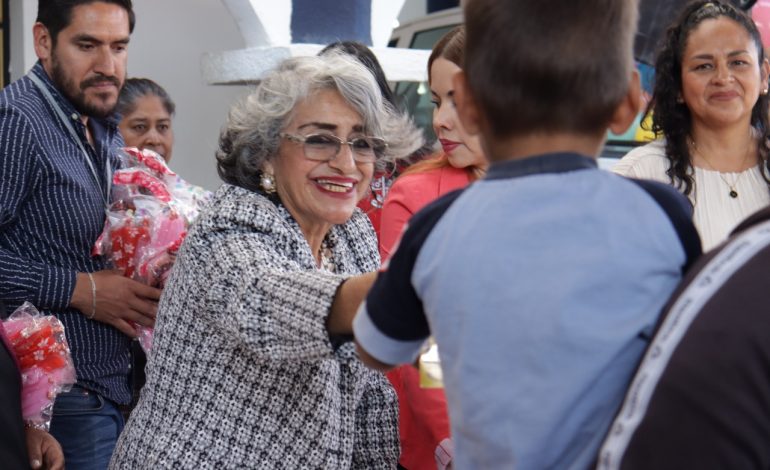 Juguetes, risas y convivencia llegan a juntas auxiliares de San Pedro Cholula en Día de la Niña y el Niño
