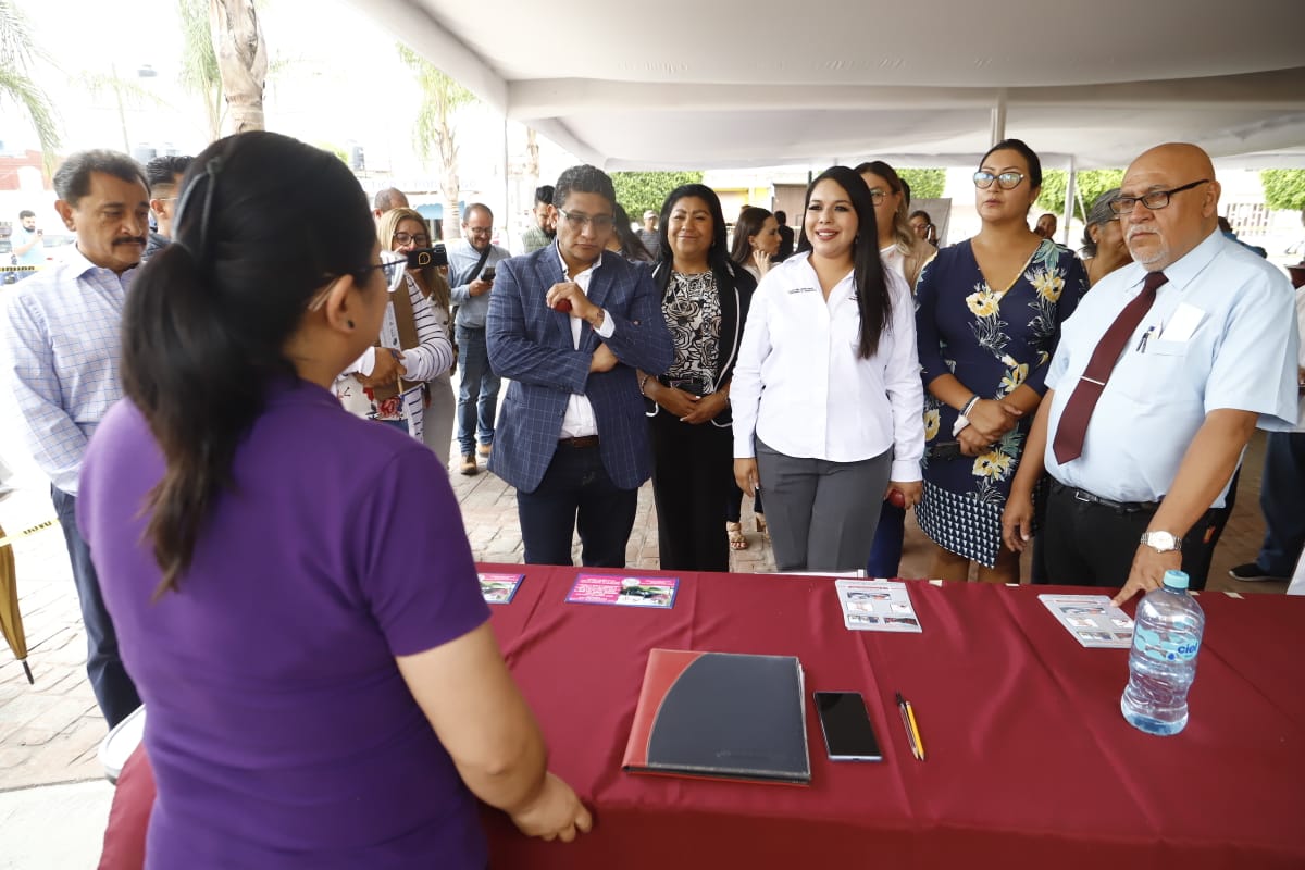 Más de 600 vacantes en la Feria Nacional del Empleo en Santiago Momoxpan