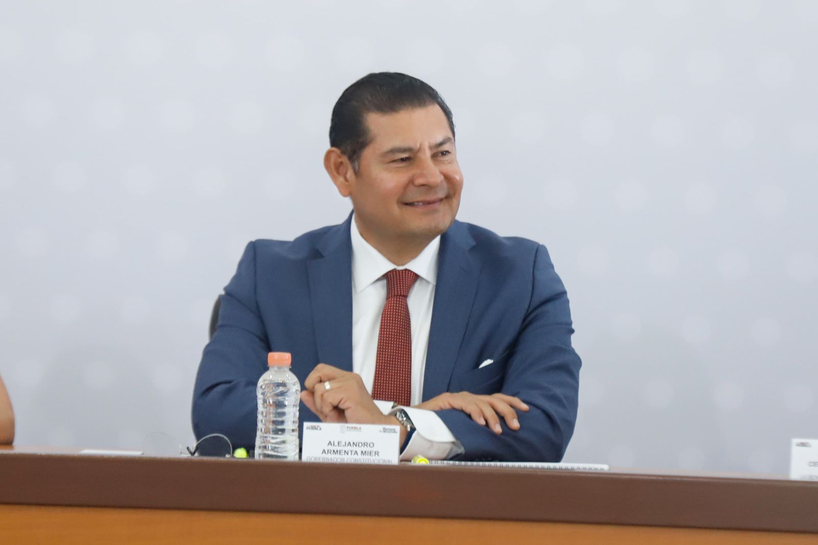 Armenta anuncia ajustes estratégicos en su gabinete