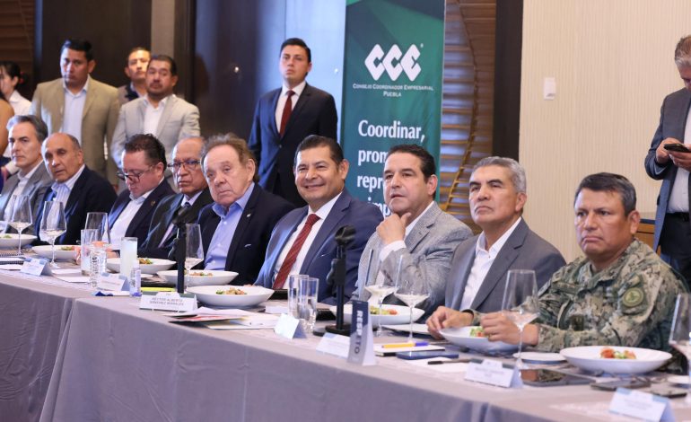 Gobierno y empresarios acuerdan segunda Central de Abastos y trabajo conjunto