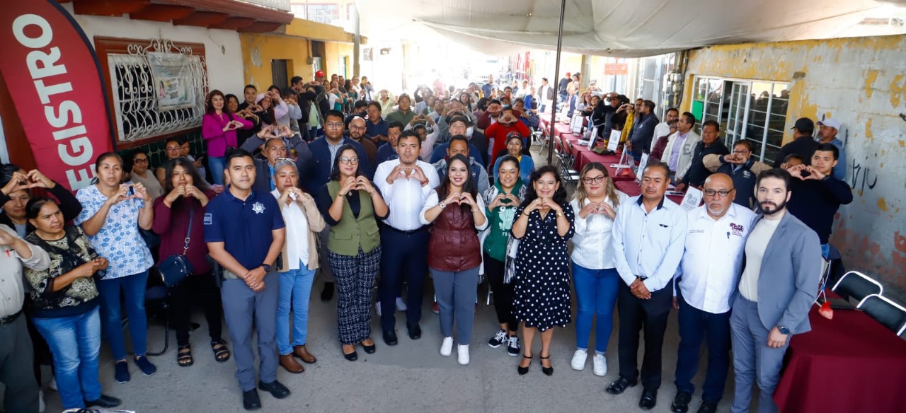 Gobierno de Tonantzin Fernández entrega apoyos y escucha a vecinos en Tepontla