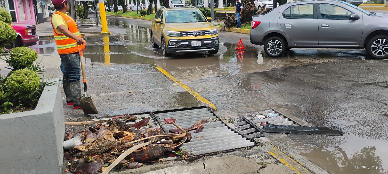 Atiende Agua de Puebla encharcamientos tras intensa lluvia en la ciudad