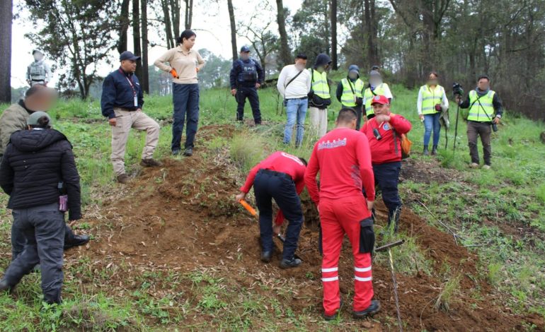 Realizan jornada de búsqueda de personas en Santa Rita Tlahuapan con apoyo de madres buscadoras