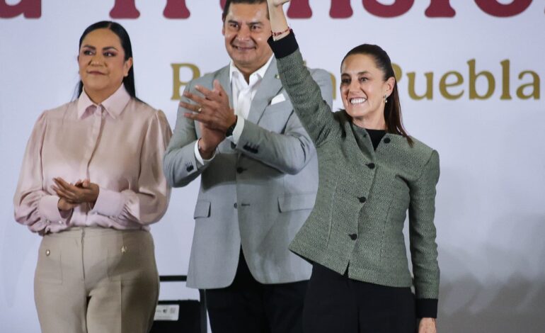 En Informe Regional desde Puebla, Sheinbaum resalta programas sociales y proyectos estratégicos