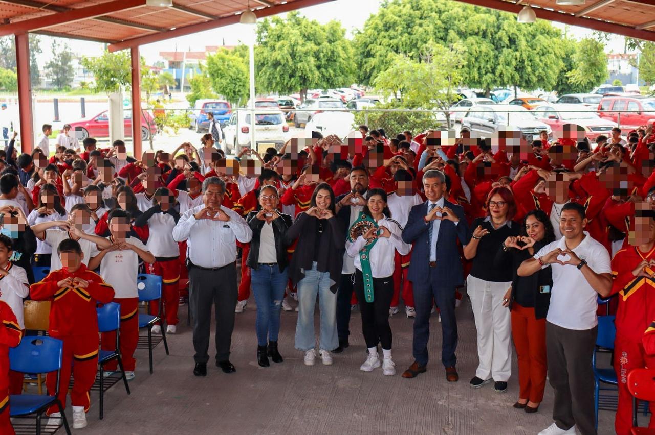 Impulsan educación y deporte con Becas de Conectividad en Cholula