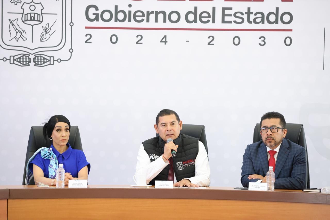 Capacitan a gabinete estatal en derechos humanos por primera vez