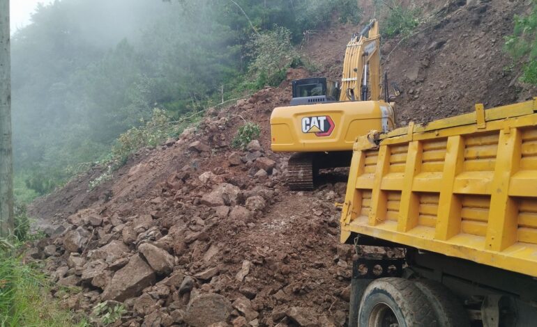 Naupan: habilitan paso provisional tras derrumbe