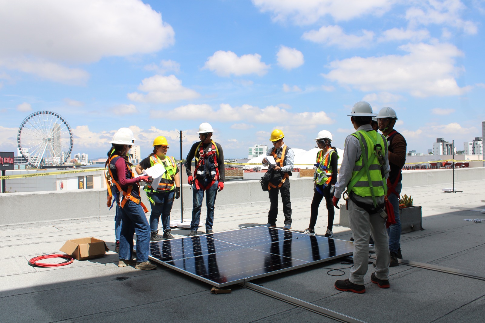 Más de 380 especialistas ya forman parte de la revolución solar poblana
